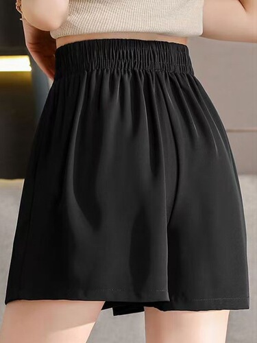 Black stretch shorts for women, 2025 new spring and summer suit, small character, thin, and wearing high-waist hot pants