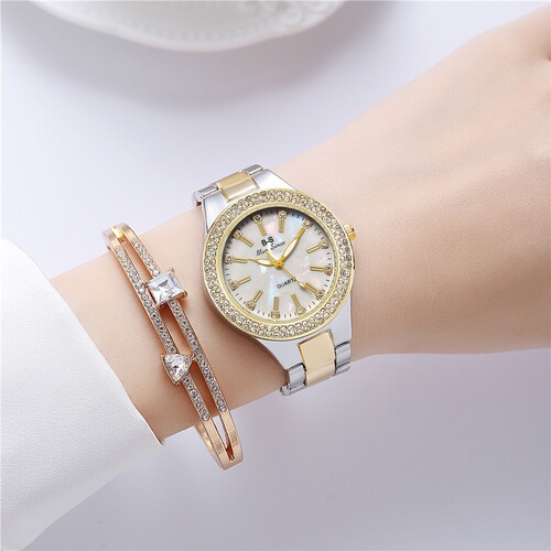 22 years new steel belt diamond ladies bracelet watch luxury fashion gift box watch bracelet two-piece quartz watch