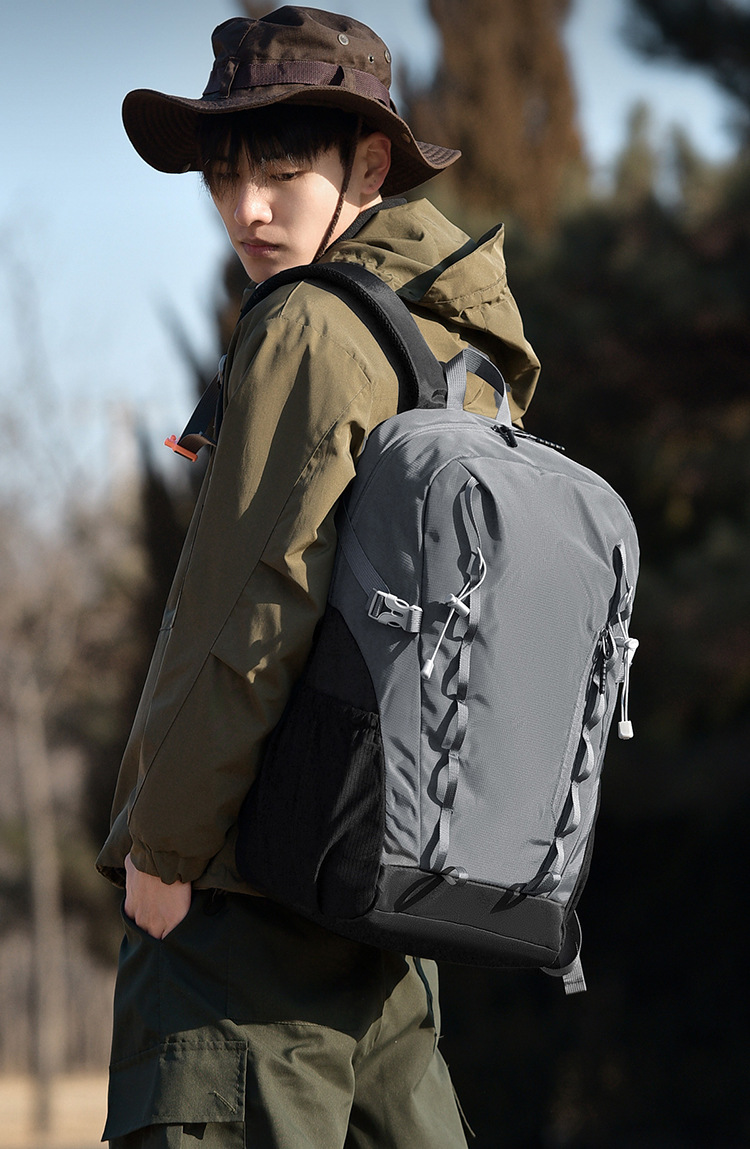 New Outdoor Waterproof Large-capacity Multifunctional Hiking Student Mountaineering Backpack Lightweight And Breathable_desvips.com