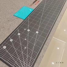 A0�ֹ���̖�и�|��0.45*1.2��pvc�p��̶ȵ��ģ���L�����н鵶