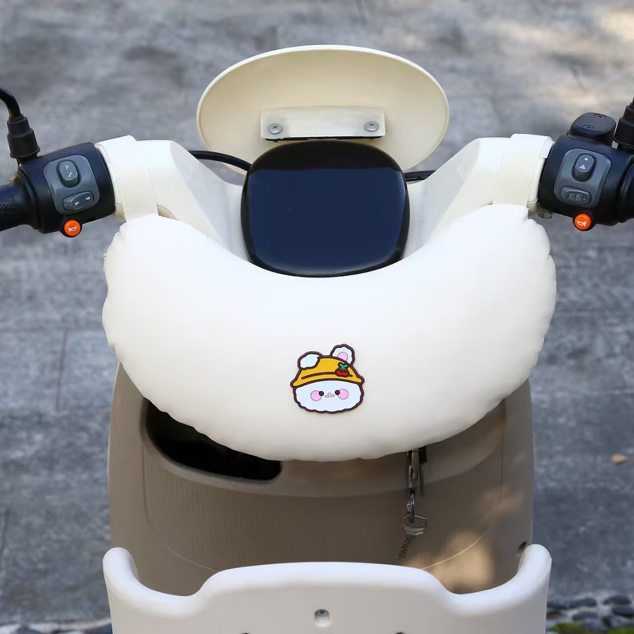 无 Electric Car Baby Head Protection Pad, Thickened Waterproof (Elektromobil üçün bamper qoruyucu yastıqlar) - yellow-hat-rabbit-baby-anti-collision-pad