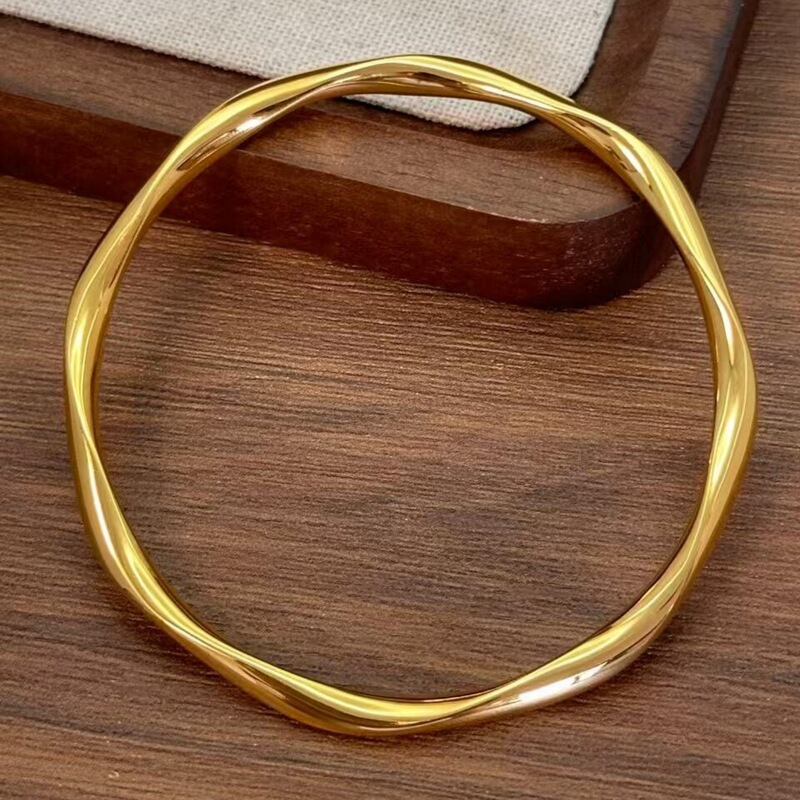 Sand Gold Jewelry Mobius Bracelet Women's Simulated Gold Niche Accessible Luxury High-End Bracelet Accessories That Will Not Fade for a Long Time