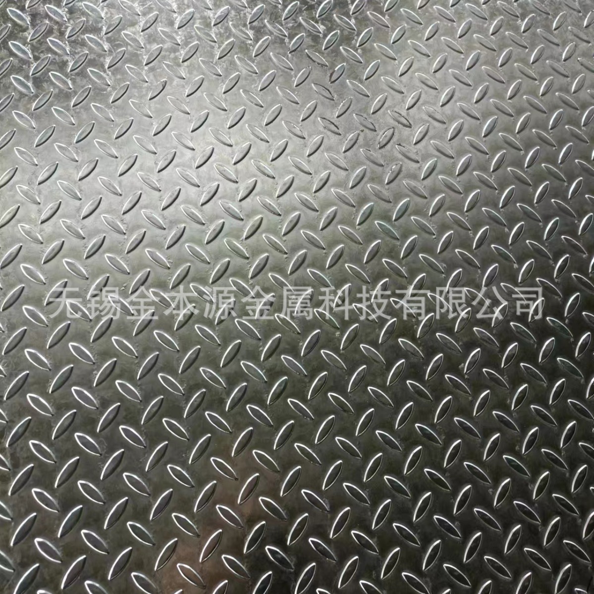 235镀锌花纹板热镀锌花纹钢板镀锌板防滑镀锌铁板楼梯踏步镀锌板