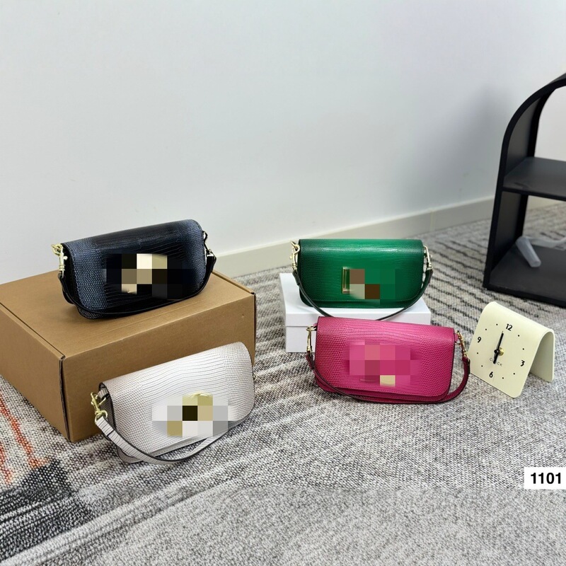 Dropshipping D&G Cross-Border Foreign Trade Women's Bags D Brand Niche Chain Bags Snake Pattern Source Factory Dropshipping D&G Cross-Border Foreign Trade Women's Bags D Brand Niche Chain Bags Snake Pattern Source Factory