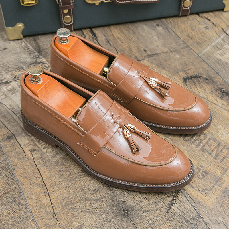 2025 primavera nueva tendencia de zapatos de cuero estilo británico de negocios de un solo pie zapatos de calzado 46 47 tamaño de comercio exterior