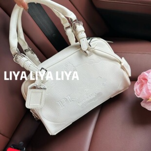 �ռҲ�ʿ�D���������֦�y�й�Ů�����Նμ�б�����ɫܛƤ���^��