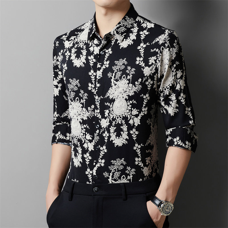 Camisas jóvenes de mediana edad de alta gama para hombres primavera y otoño tendencia floral coreana camisa de algodón nueva camisa floral de manga larga