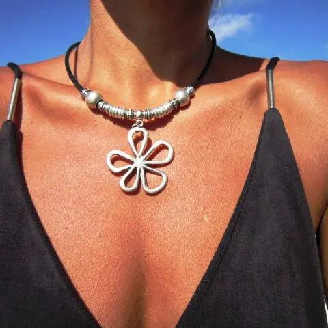 18g Weight Pendant Necklace Classification 1 Piece Retro Flower Alloy Handmade Women's Pendant Necklace