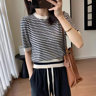 �ļ��¿�Ů�bײɫ�ڰחl�y����T��Ů�̿�͸���@�����±���ᘿ���
