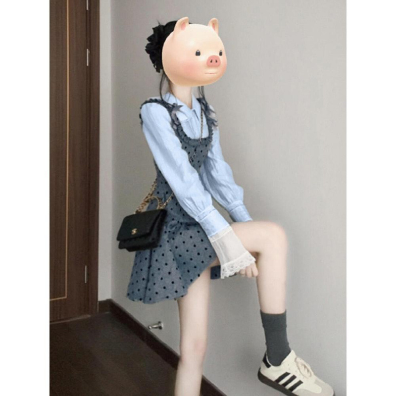 Early autumn Korean-style preppy long-sleeve dress for women, featuring a sweet and charming look with a faux two-piece shirt and suspender design