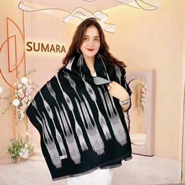 围巾;披肩;丝巾