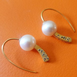 Lacquer Pillar Ear Hook Women's 925 Silver 24 Years New Explosions Niche Light Luxury Fashion Round Pearl Design