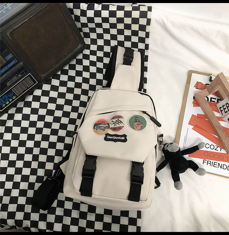 2023 New Leisure Large Capacity Chest Outdoor Versatile Sports Shoulder Bag Waterproof Couple Mobile Phone Student_voghion.com