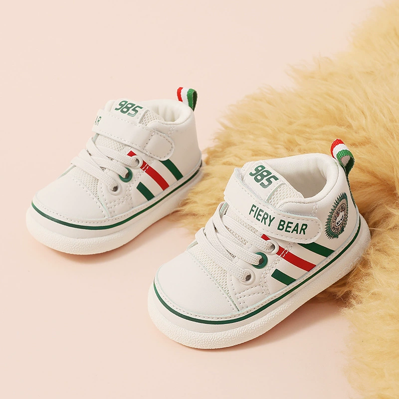Детская обувь 2023 весенне-осенняя новая обувь для мальчиков на мягкой подошве Нескользящая детская удобная обувь модная обувь для малышей