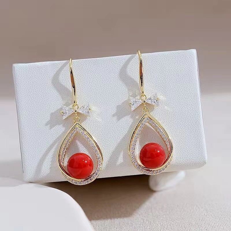 Earrings drop-shaped