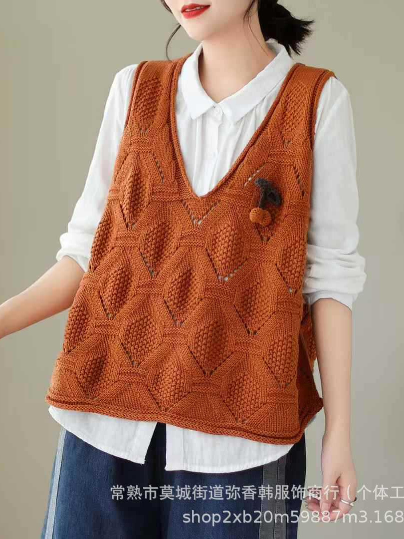 Spring retro knitted sweater