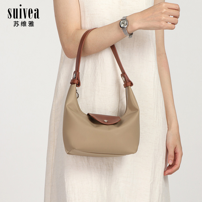 2025 New Waterproof Nylon Lunch Box Bag Niche Design Commuter Handbag Casual All-match Single Shoulder Dumpling Bag for Women