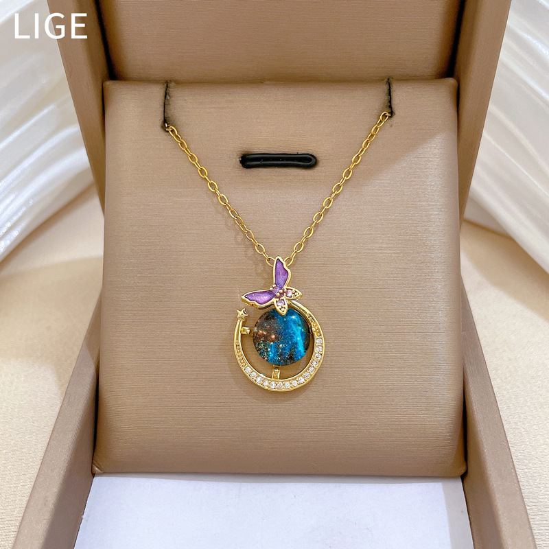 [Acero de titanio] Mariposa de color cielo estrellado, temperamento de lujo ligero, hermoso collar de diamantes, cadena de clavícula de todo fósforo femenina, cadena de acero de titanio