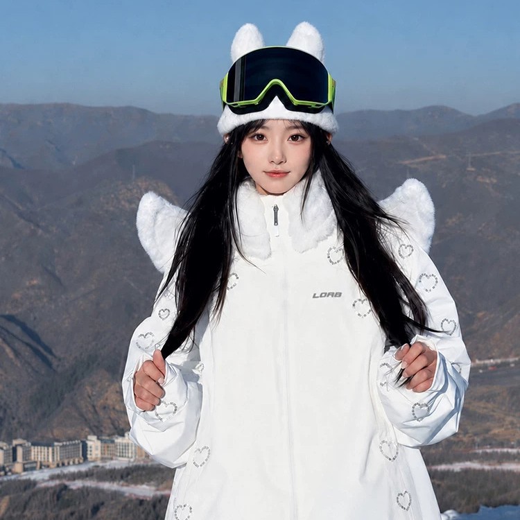 LDAB white ski suit for women, 2026 autumn and winter new model, super stylish, waterproof, windproof, cold-resistant, suitable for both snowboard and ski