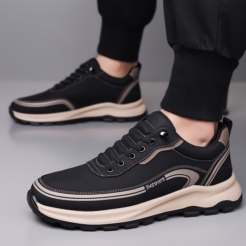 Nuevos zapatos de verano para hombres, zapatos de cuero para hombres transpirables, ligeros y delgados, zapatos deportivos de moda de un pie.