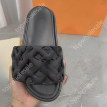 �F؛�H���ϻ�ħ�g�N�ɸ�����Ь�⴩һ��ɳ������slides slipper