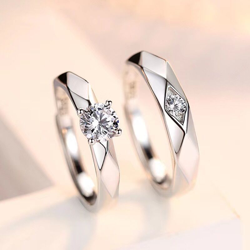 Fashionable platinum ring for men and women with zircon for St…