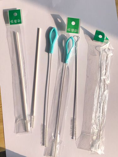 Slim straw cleaning brush