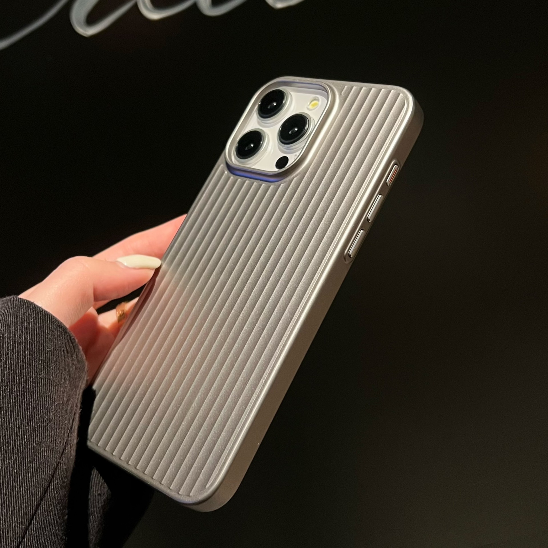 Matte Hard Shell Case For Iphone 17 And 16 Pro Max Luggage Style_voghion.com