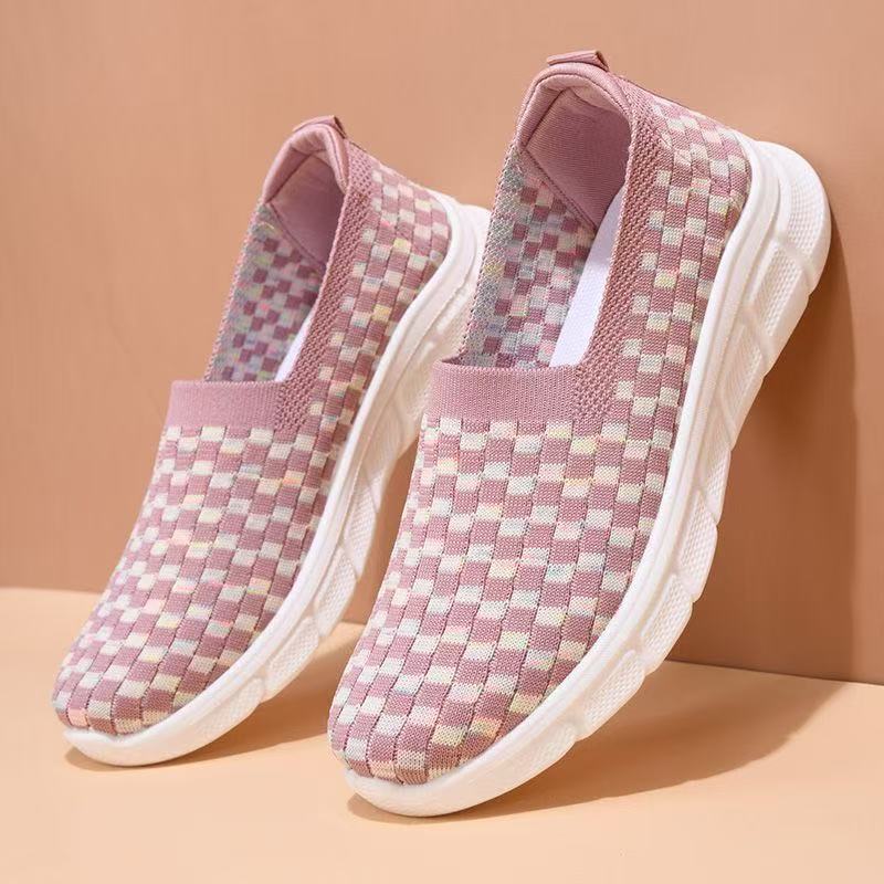 2025 New Middle-aged and Elderly Women's Shoes Flat Comfortable Fly-woven Breathable Slip-on Mom's Soft-soled Casual Fitness Cloth Shoes