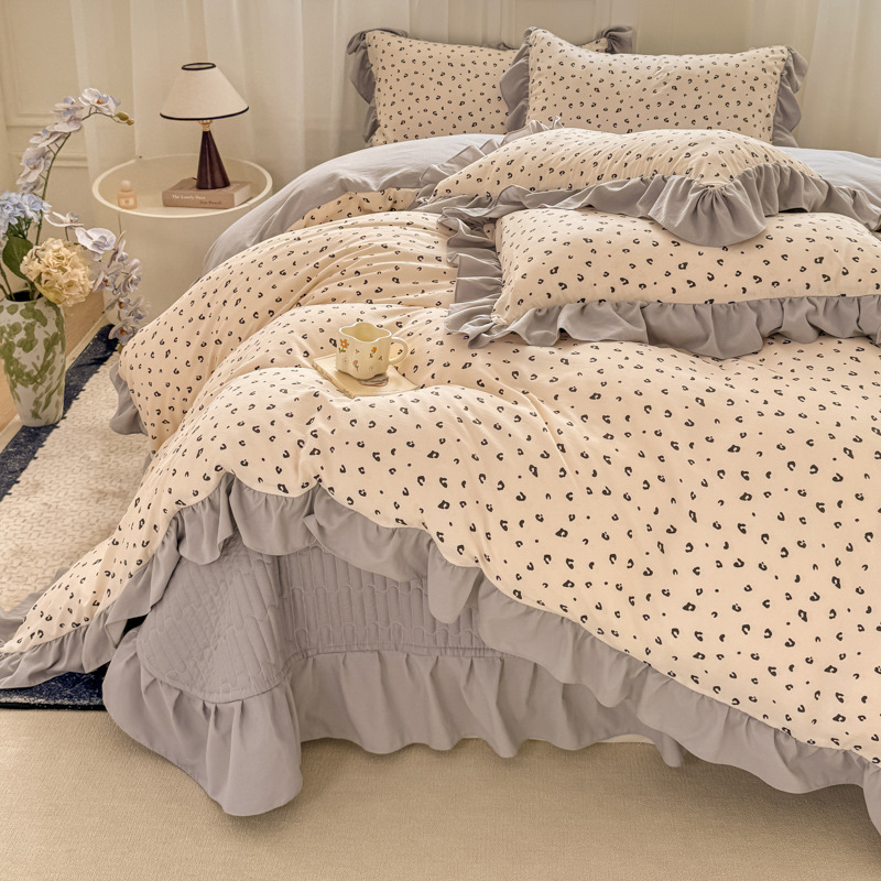 Algodón de punto de estilo coreano cubierta de cama de encaje de cuatro piezas madre y bebé puede ser pura princesa encantadora artesanía de encaje pastoral