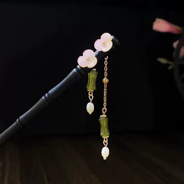 Simple wooden hairpin 5513