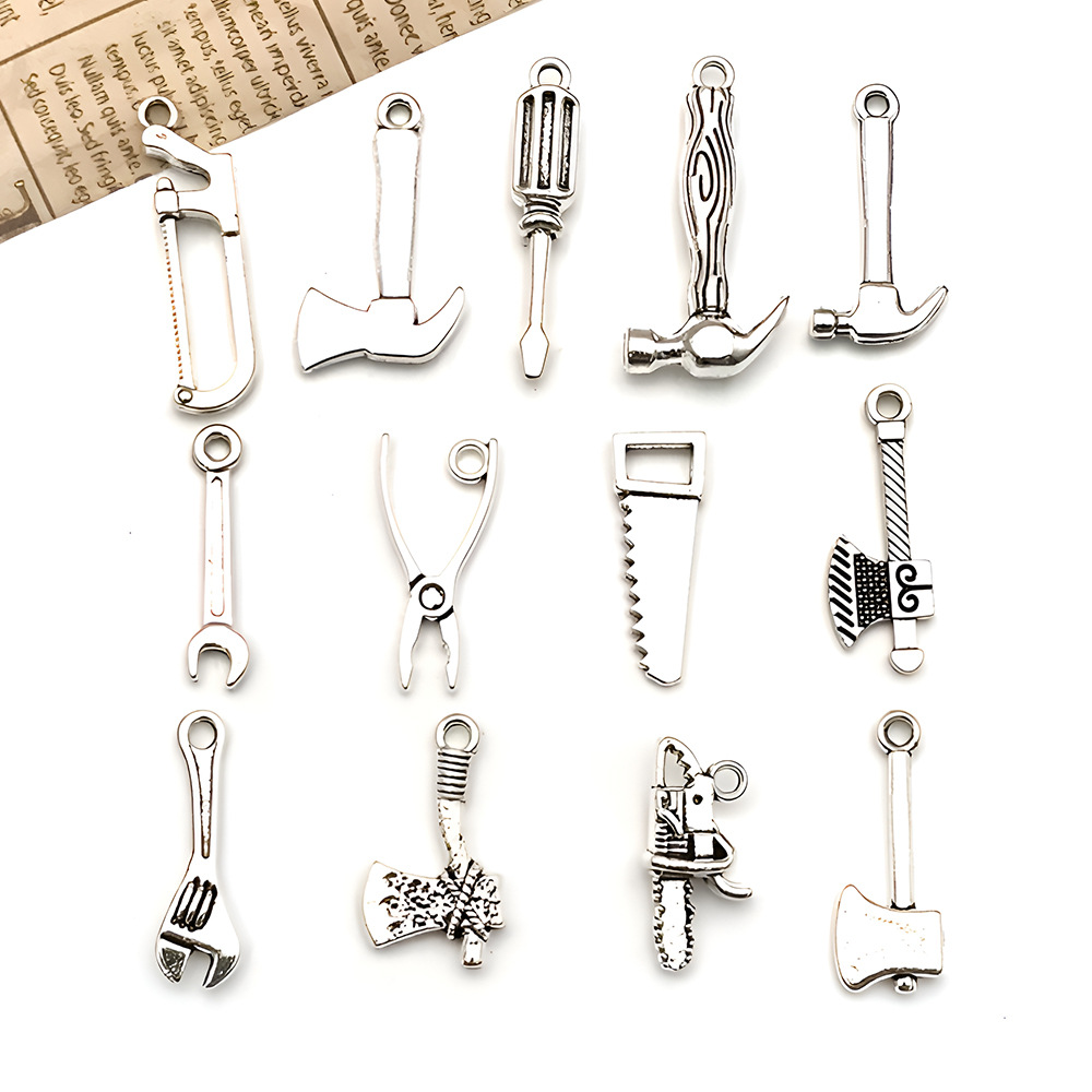 古银仿真工具饰品配件DIY合金古银锤子锯子斧头电锯吊坠钥匙扣挂