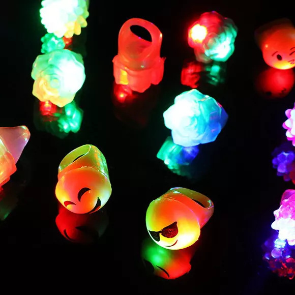 Expresión mixta anillo luminoso de goma suave LED flash anillo de luz luminosa cara sonriente expresión anillo de goma suave TPR