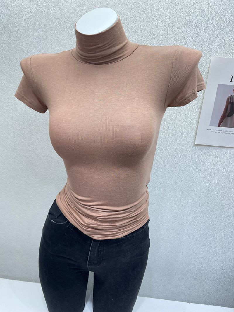 다크 브라운