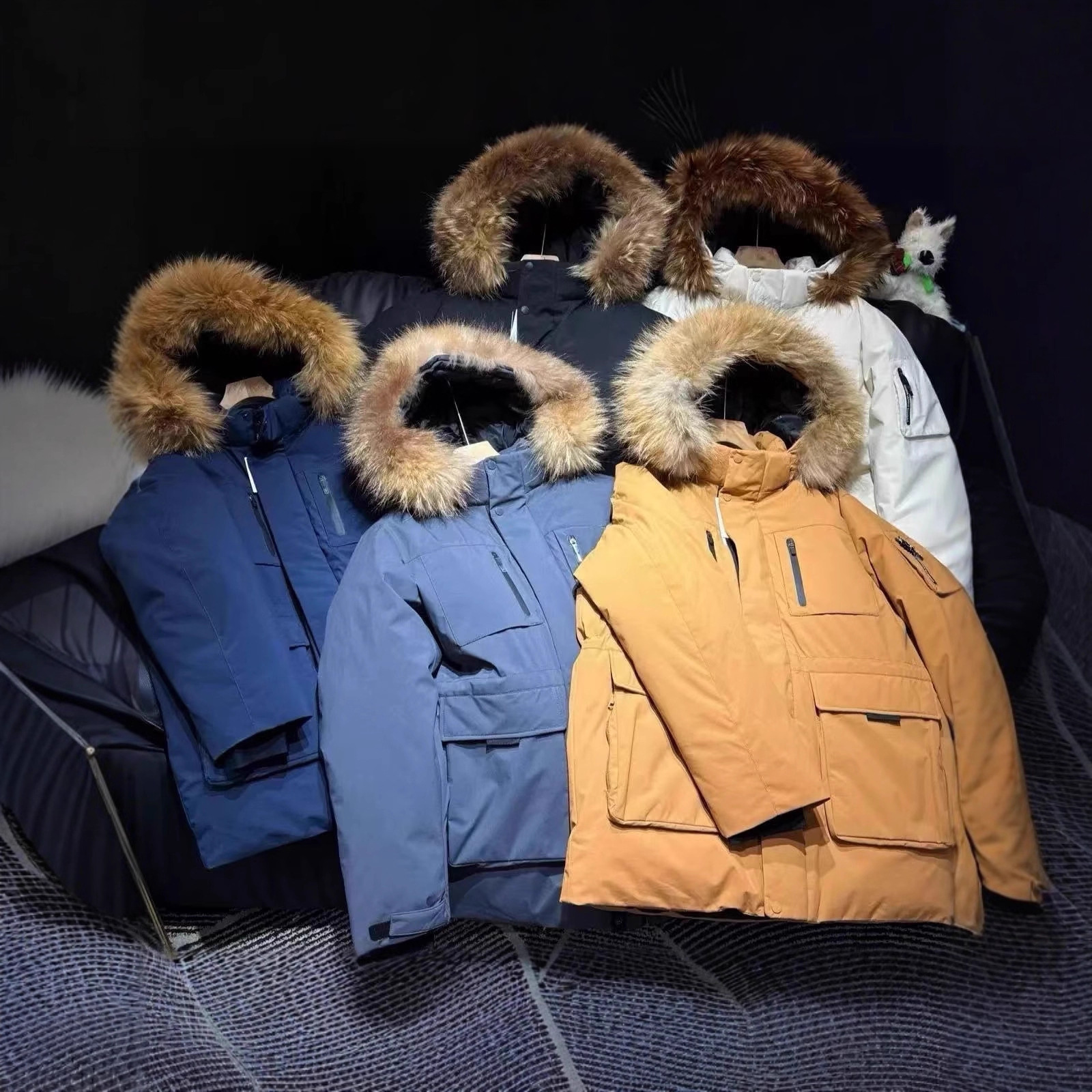 张凌赫同款ML*家羽绒服大毛领洋基队大口袋工装情侣款毛领外套