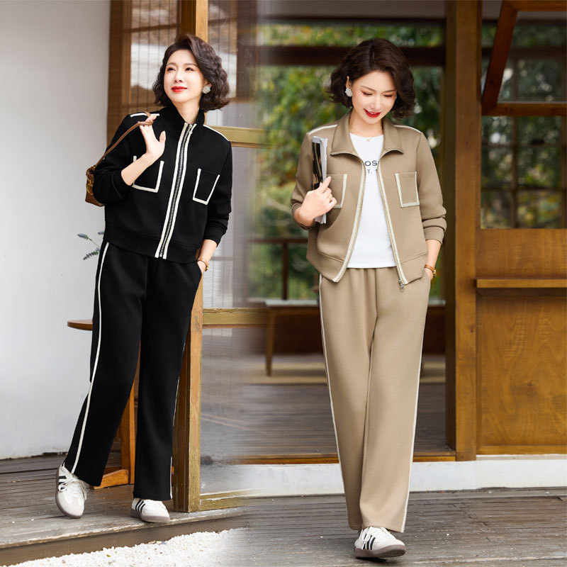 2025 new mother spring and autumn sports suit more than 50 years old women's middle-aged women's sweater coat foreign style coat 2025 new mother spring and autumn sports suit more than 50 years old women's middle-aged women's sweater coat foreign style coat