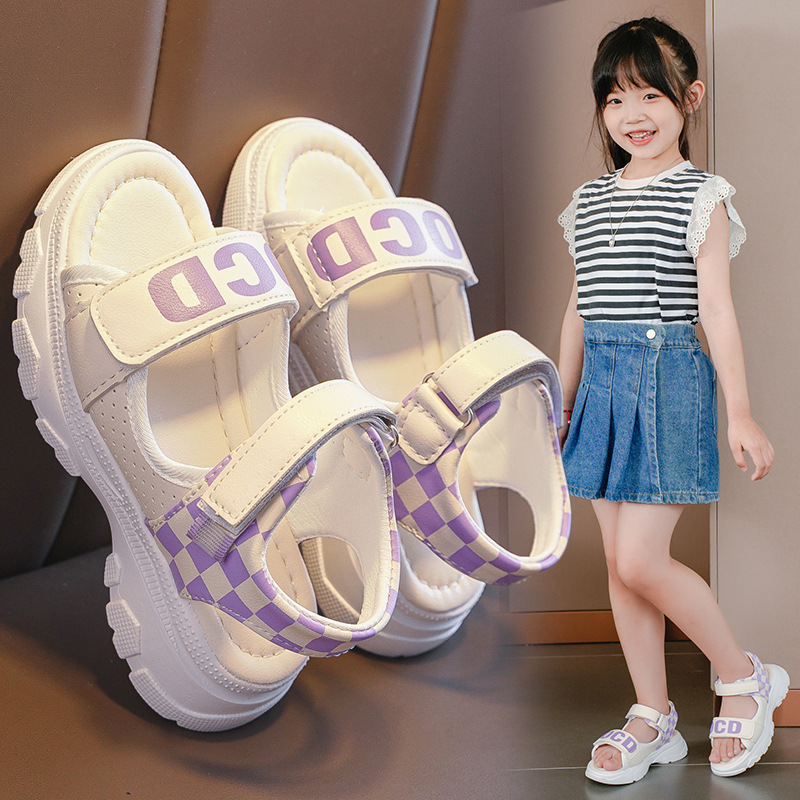 Sandálias de niñas de verano 2025, nuevos zapatos infantiles, estudiantes, zapatos transpirables, zapatos de princesa, zapatos de playa para niños grandes. image 3