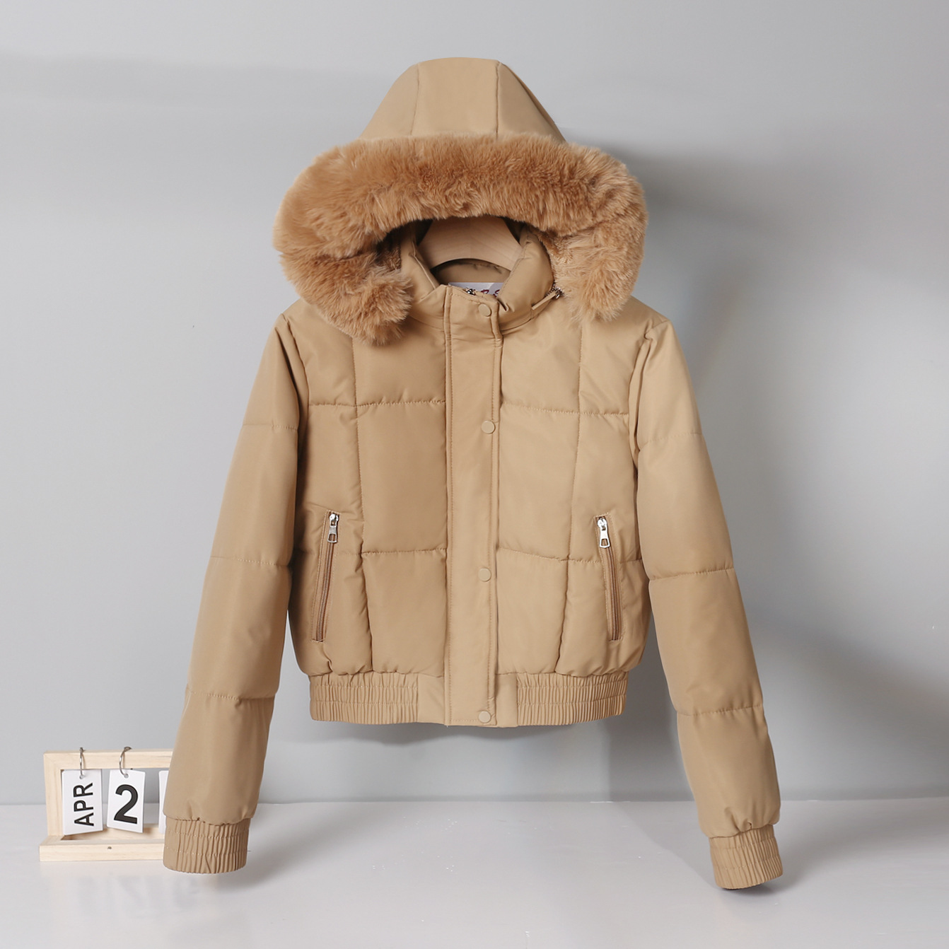Ropa de algodón corta para mujeres superando el viento de Hong Kong estilo coreano de invierno acelerado chaqueta de algodón estudiantil gran abrigo de pan de cuello de pelo image 6