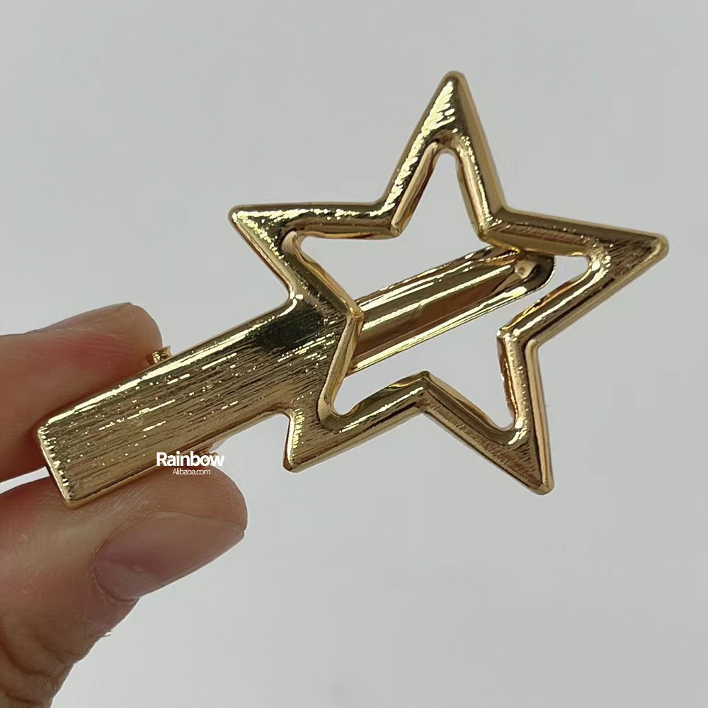 De metal de una sola palabra pico horquilla accesorios para el cabello femenino de alto grado estilo Chanel miumiu carta horquilla ins estilo clip lateral