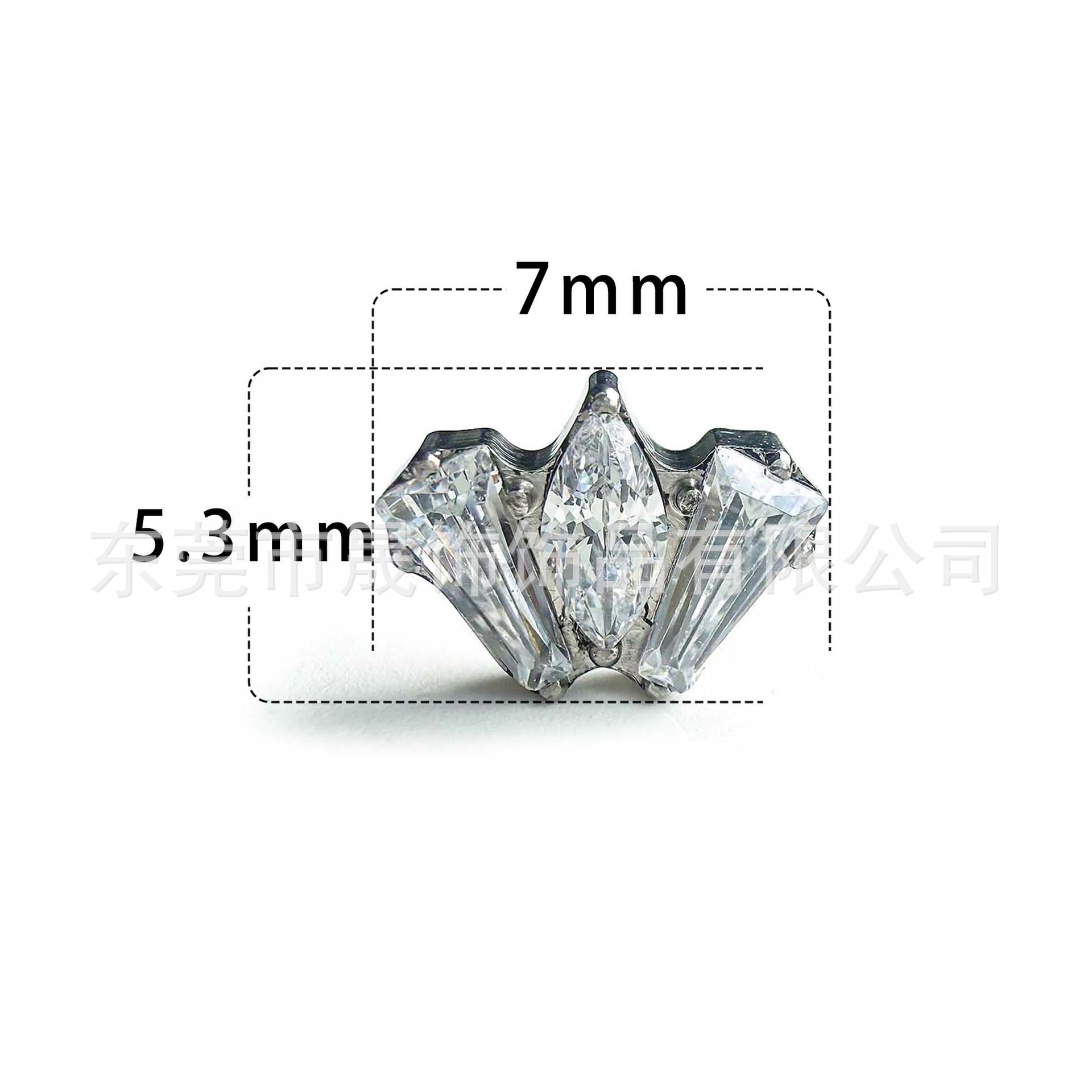 G23 Implant Grade Titanium Ear Stud 梯 Cubic Zirconia Internal Thread Helix Cartilage Stud Labret Stud Titanium Jewelry 头厂家