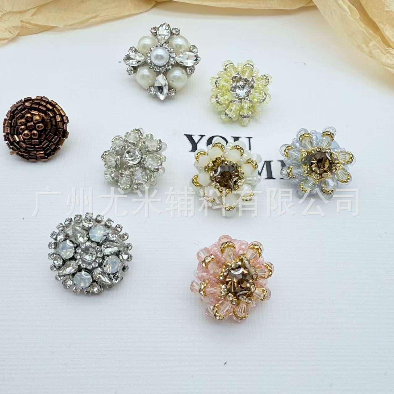 Hand-Sewn Small Fragrant Crystal Glass Beaded Buttons Coat Knitted Cardigan Fashion Fur High-End Hand-Sewn Buttons