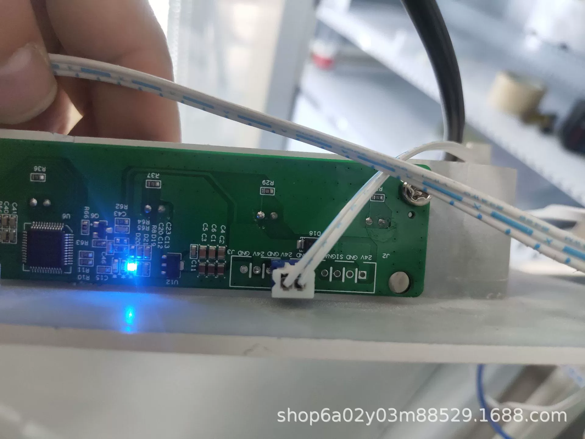 Обнаружение падения автомата самообслуживания обнаружения падения автомата анти -- щипка машины напитка