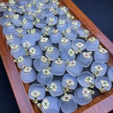 天然白玛瑙无事牌、五角星、葫芦、盐源玛瑙跑环、莲蓬、草莓晶