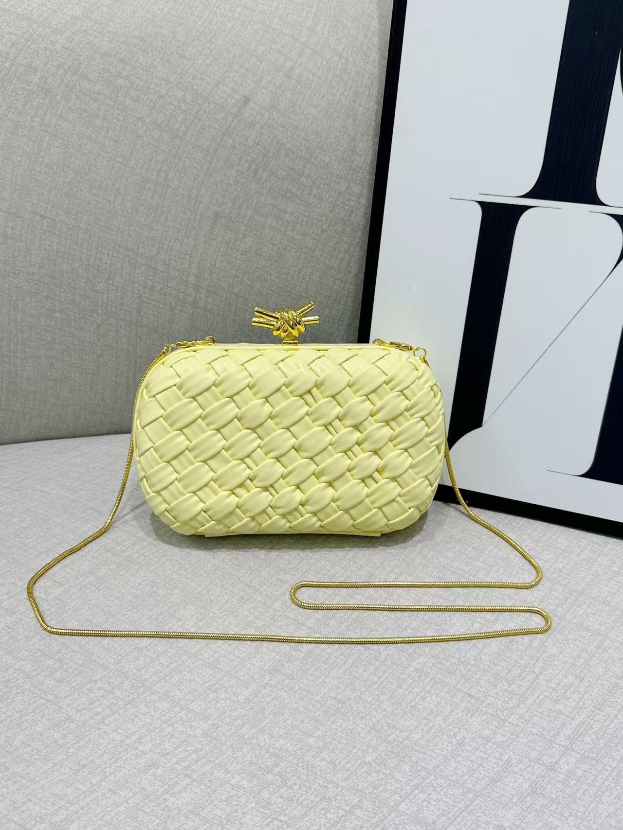 베이지(주름 직조 기술)