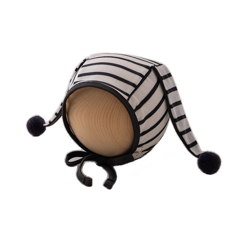 Bonitos sombreros de dibujos animados para bebés primavera y otoño delgada puerta de chimenea sombreros de neumáticos para hombres y mujeres bebés recién nacidos pequeños meses de edad sombreros