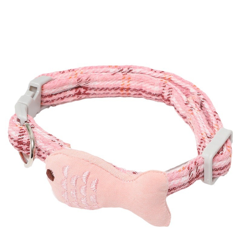 Z spot al por mayor collar de estilo japonés joyería collar de gato relleno de algodón bordado a cuadros escoceses collar de gato de pez pequeño