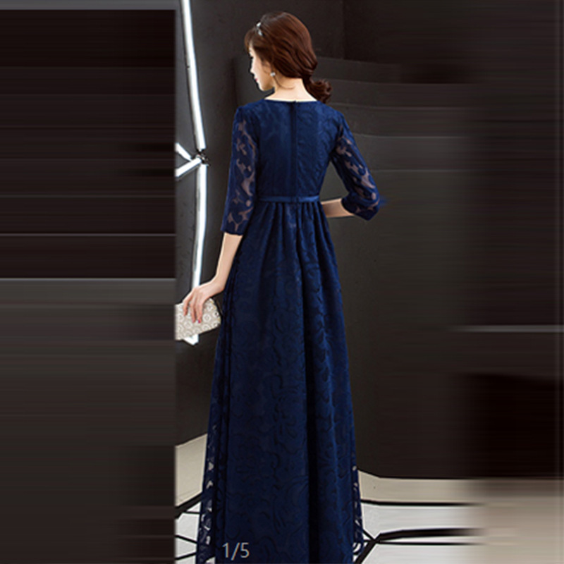 Elegant wedding dress