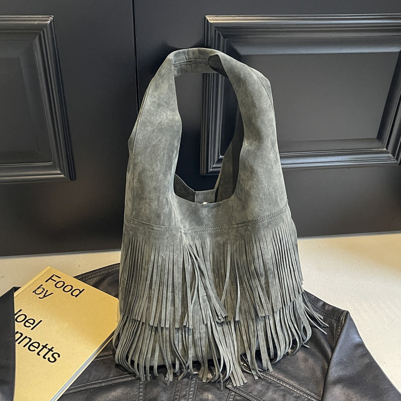 Frosted Leather Bag Women's Bag Large Capacity 2024 New This Year's Trendy Portable Commuter Tassel Underarm Bag