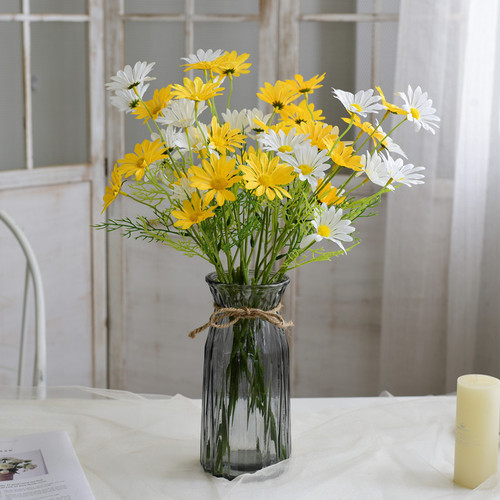 5 heads small daisy artificial chamomile Dutch chrysanthemum plastic fake flowers silk flowers home decoration ornaments wholesale from flower manufacturer