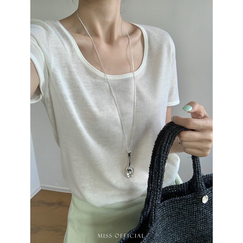 【Miss Miss Home】Timeless Basic U-Neck Slimming Tencel Linen Comfortable Breathable Knitwear 1739 【Miss Miss Home】Timeless Basic U-Neck Slimming Tencel Linen Comfortable Breathable Knitwear 1739